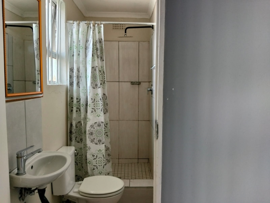 To Let 2 Bedroom Property for Rent in Northcrest Eastern Cape